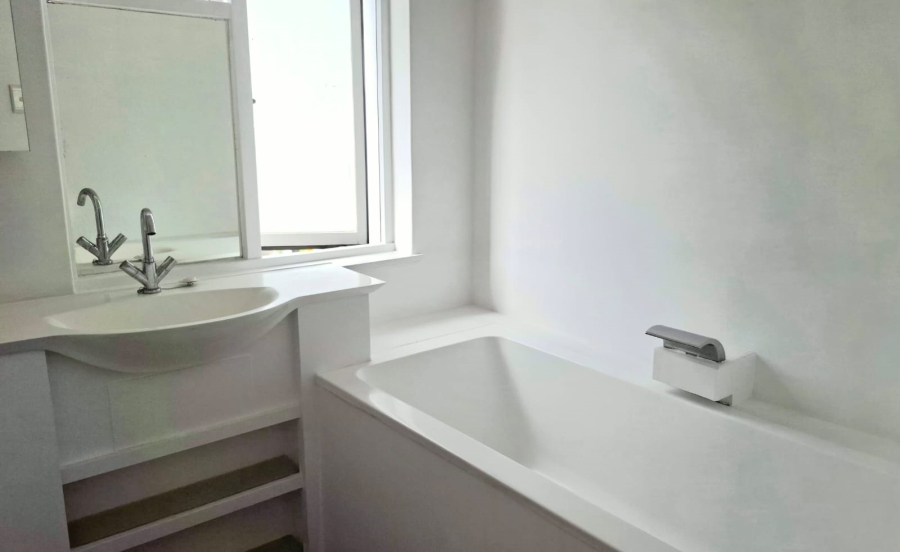 To Let 2 Bedroom Property for Rent in Sea Point Western Cape